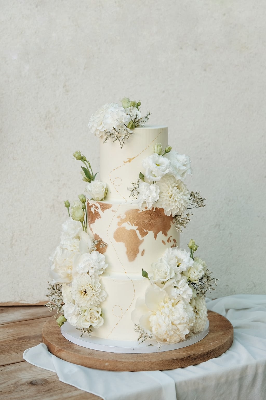 Gâteau de mariage Lyon theme voyage