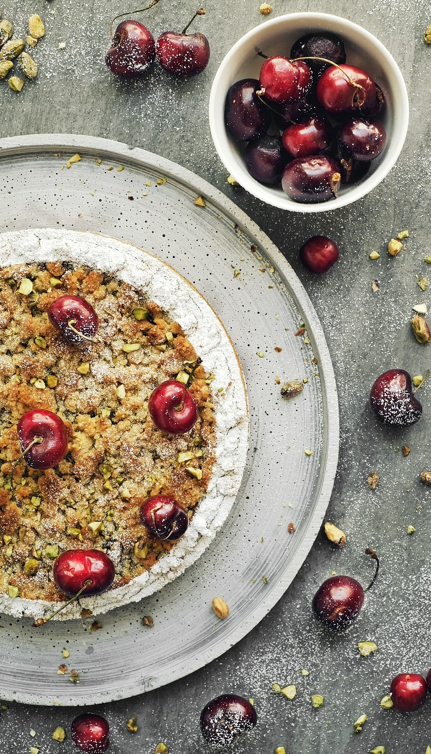tarte-saison-vegan-cerises-pistache-kika-and-co-lyon